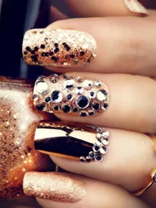 Unhas perfeitas: cuidados para manter as unhas saudáveis e dicas para um look ideal para cada ocasião.