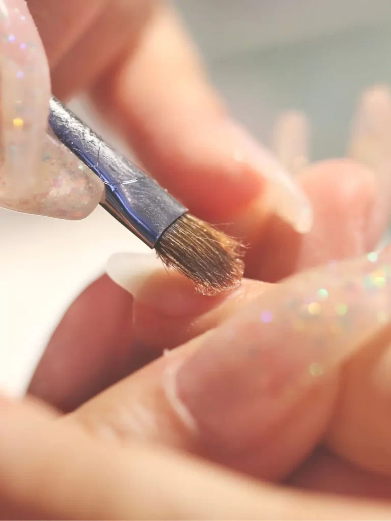 Unhas perfeitas: cuidados para manter as unhas saudáveis e dicas para um look ideal para cada ocasião.
